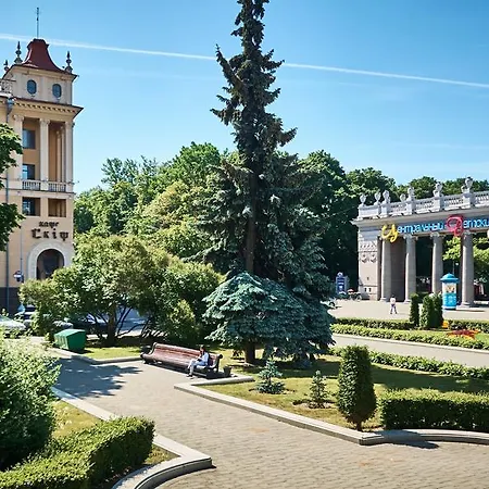 Victory Square Apartment