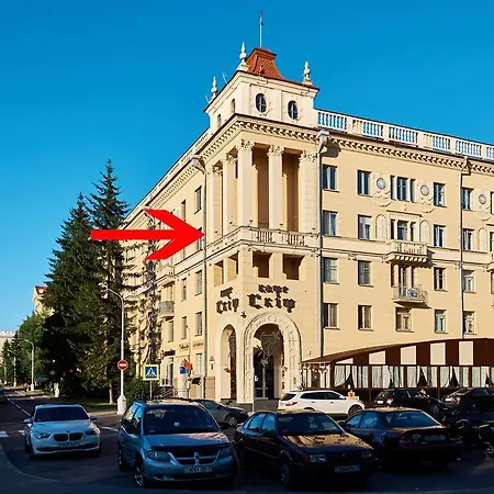 на площади победы *